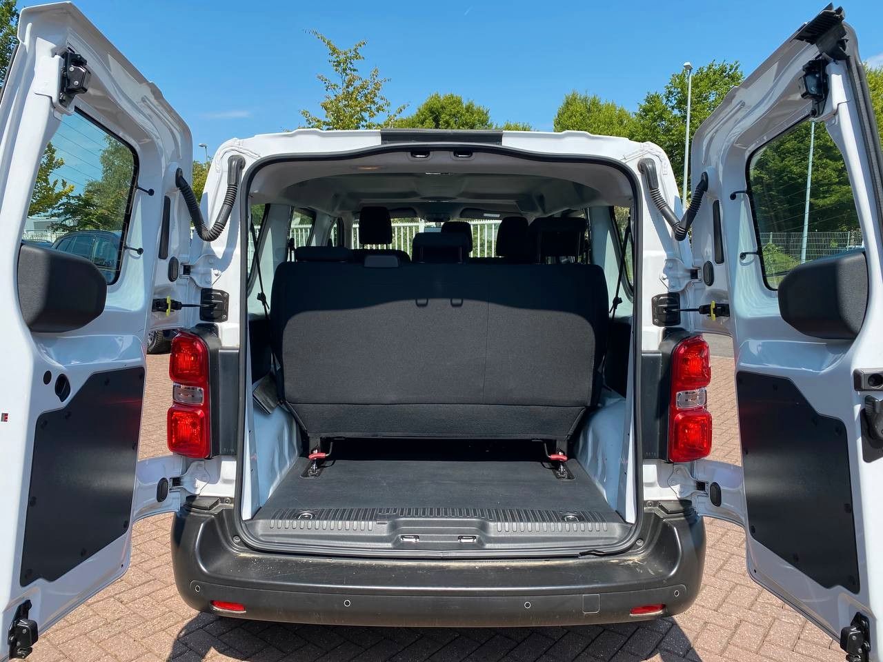 pirkite Lietuvoje Citroën Jumpy Kombi M Diesel | 9-Sitzer | 1.Hand MwSt. | nuotrauka №17 | Unis.lt