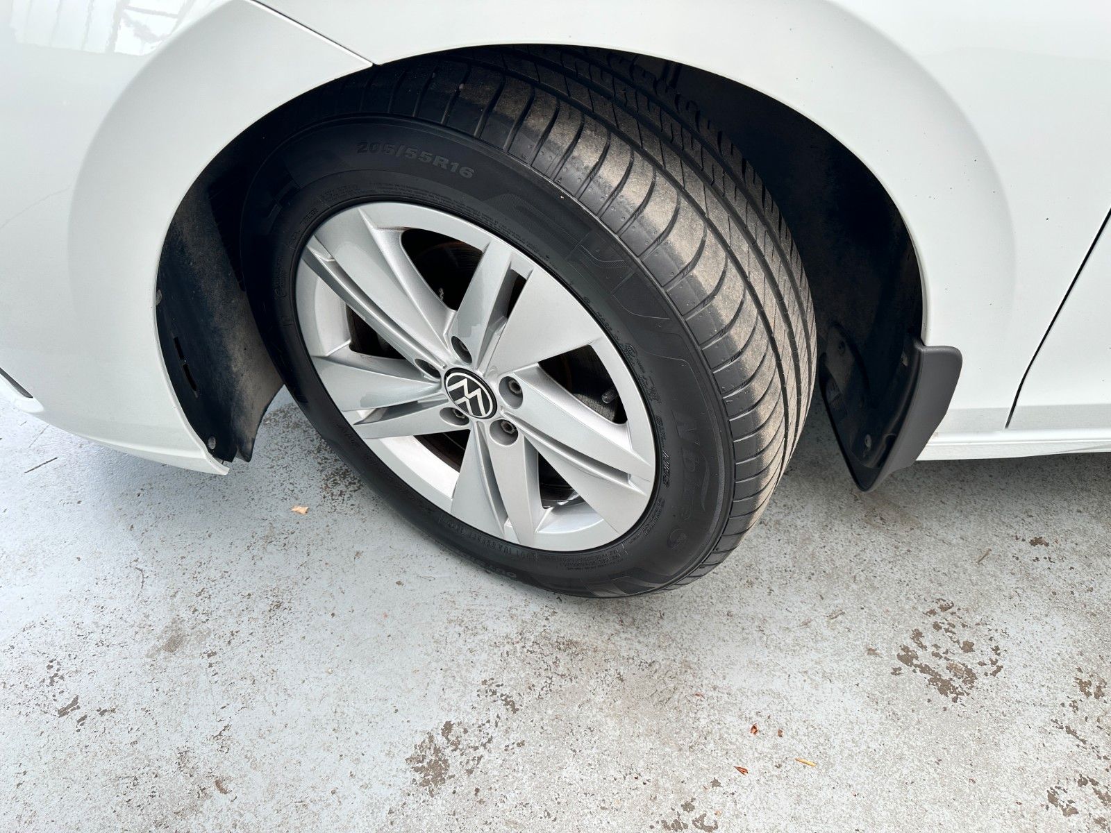 pirkite Lietuvoje Volkswagen Golf VIII Variant Active TGI | nuotrauka №25 | Unis.lt