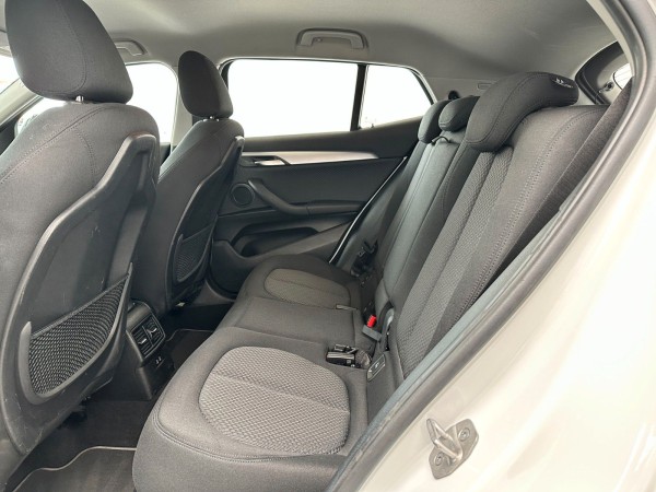 pirkite Lietuvoje BMW X2 sDrive18i Benzin Aut | Navi Cam LED | 1.Hand | nuotrauka №11 | Unis.lt