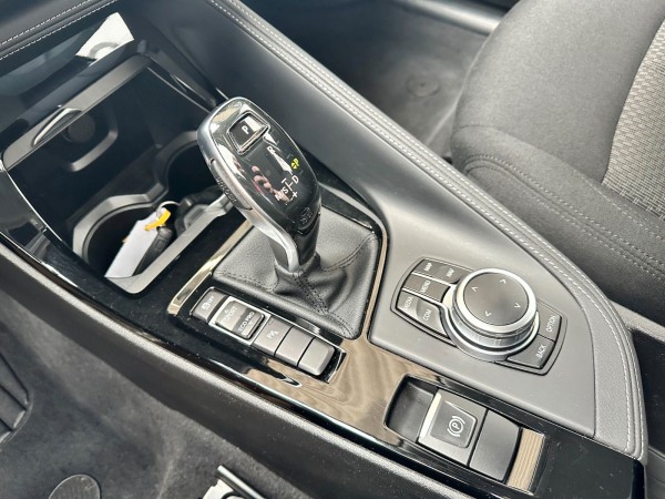 pirkite Lietuvoje BMW X2 sDrive18i Benzin Aut | Navi Cam LED | 1.Hand | nuotrauka №15 | Unis.lt