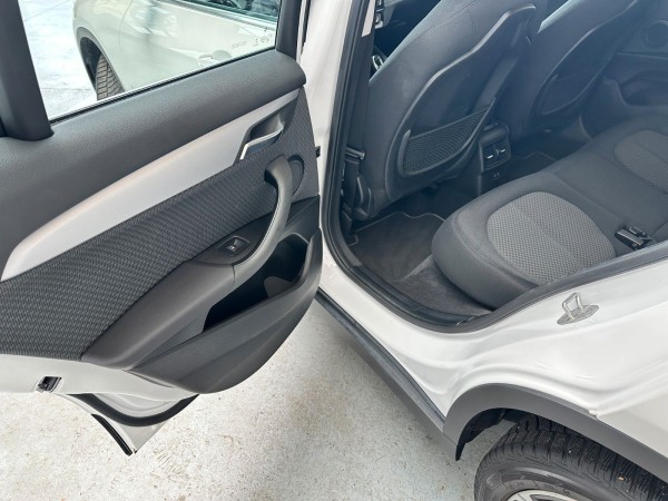 pirkite Lietuvoje BMW X2 sDrive18i Benzin Aut | Navi Cam LED | 1.Hand | nuotrauka №19 | Unis.lt