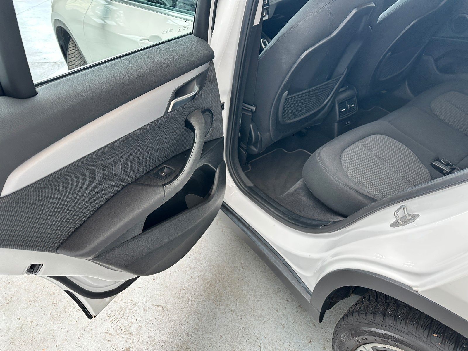 pirkite Lietuvoje BMW X2 sDrive18i Benzin Aut | Navi Cam LED | 1.Hand | nuotrauka №19 | Unis.lt