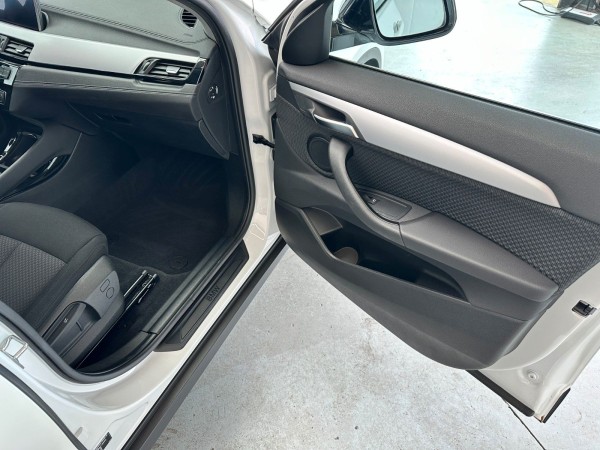 pirkite Lietuvoje BMW X2 sDrive18i Benzin Aut | Navi Cam LED | 1.Hand | nuotrauka №20 | Unis.lt