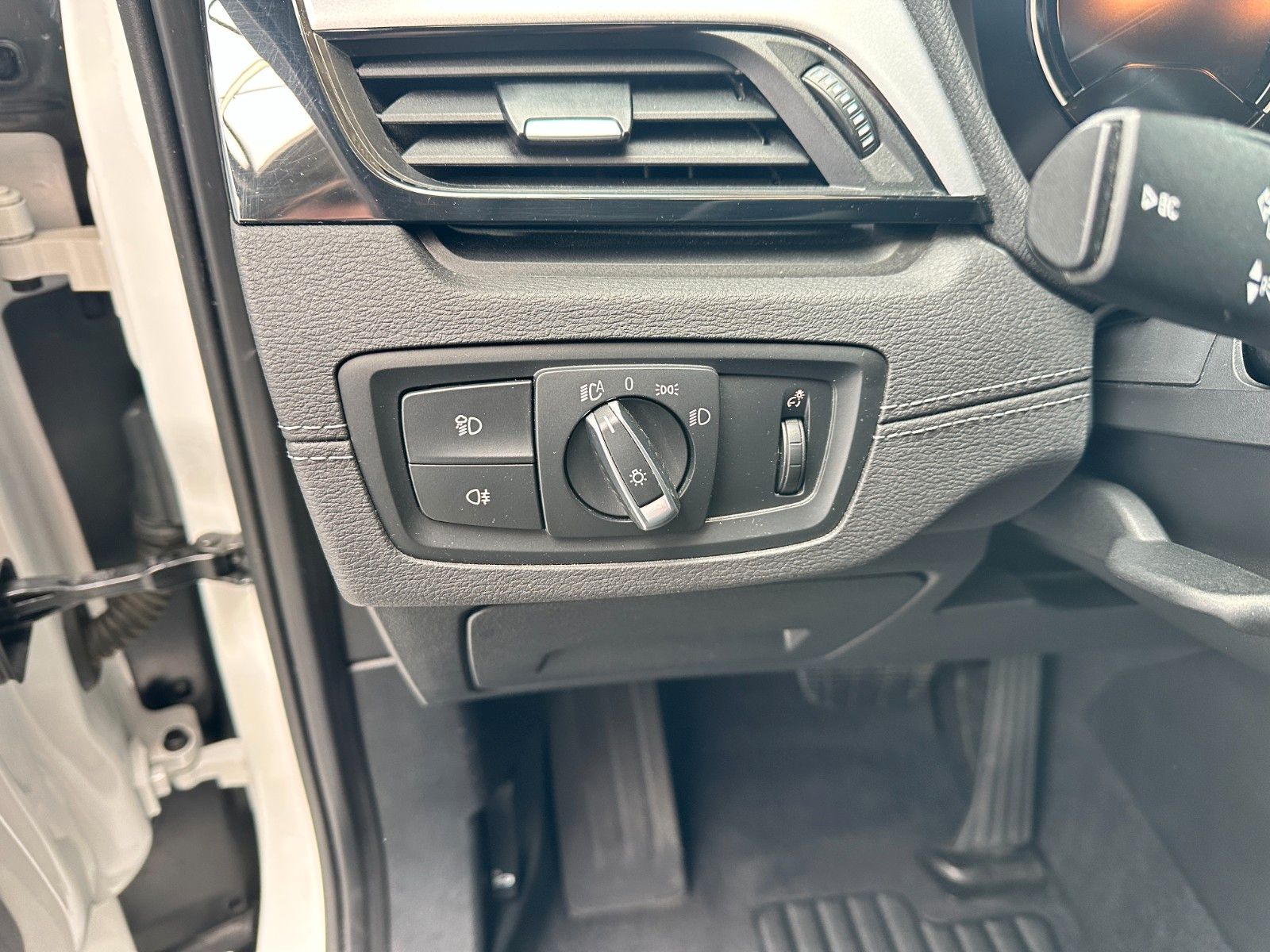 pirkite Lietuvoje BMW X2 sDrive18i Benzin Aut | Navi Cam LED | 1.Hand | nuotrauka №9 | Unis.lt