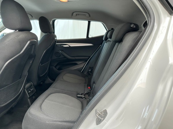 pirkite Lietuvoje BMW X2 sDrive18i Benzin Aut | Navi Cam LED | 1.Hand | nuotrauka №11 | Unis.lt