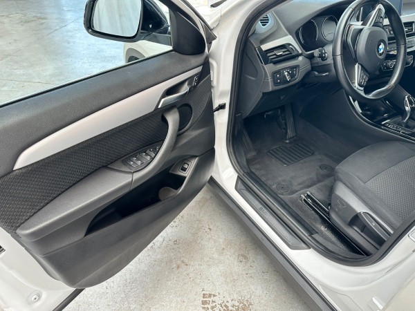 pirkite Lietuvoje BMW X2 sDrive18i Benzin Aut | Navi Cam LED | 1.Hand | nuotrauka №18 | Unis.lt