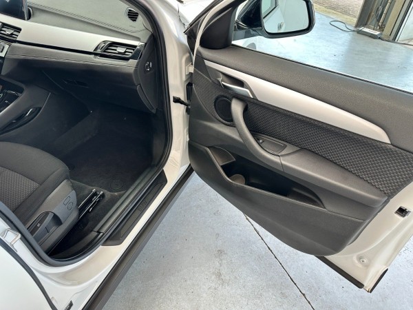 pirkite Lietuvoje BMW X2 sDrive18i Benzin Aut | Navi Cam LED | 1.Hand | nuotrauka №20 | Unis.lt