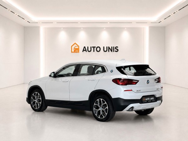 pirkite Lietuvoje BMW X2 sDrive18i Benzin Aut | Navi Cam LED | 1.Hand | nuotrauka №4 | Unis.lt