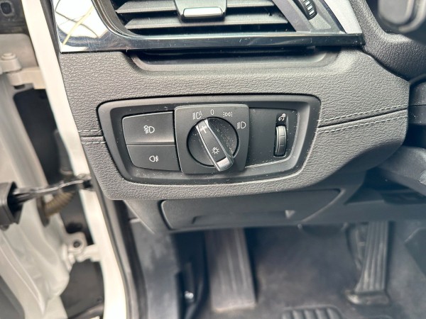 pirkite Lietuvoje BMW X2 sDrive18i Benzin Aut | Navi Cam LED | 1.Hand | nuotrauka №9 | Unis.lt