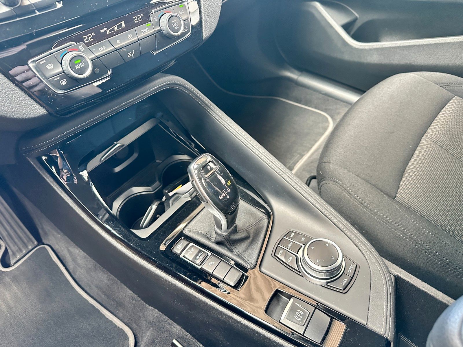 pirkite Lietuvoje BMW X2 sDrive18i Benzin Aut | Navi Cam LED | 1.Hand | nuotrauka №15 | Unis.lt