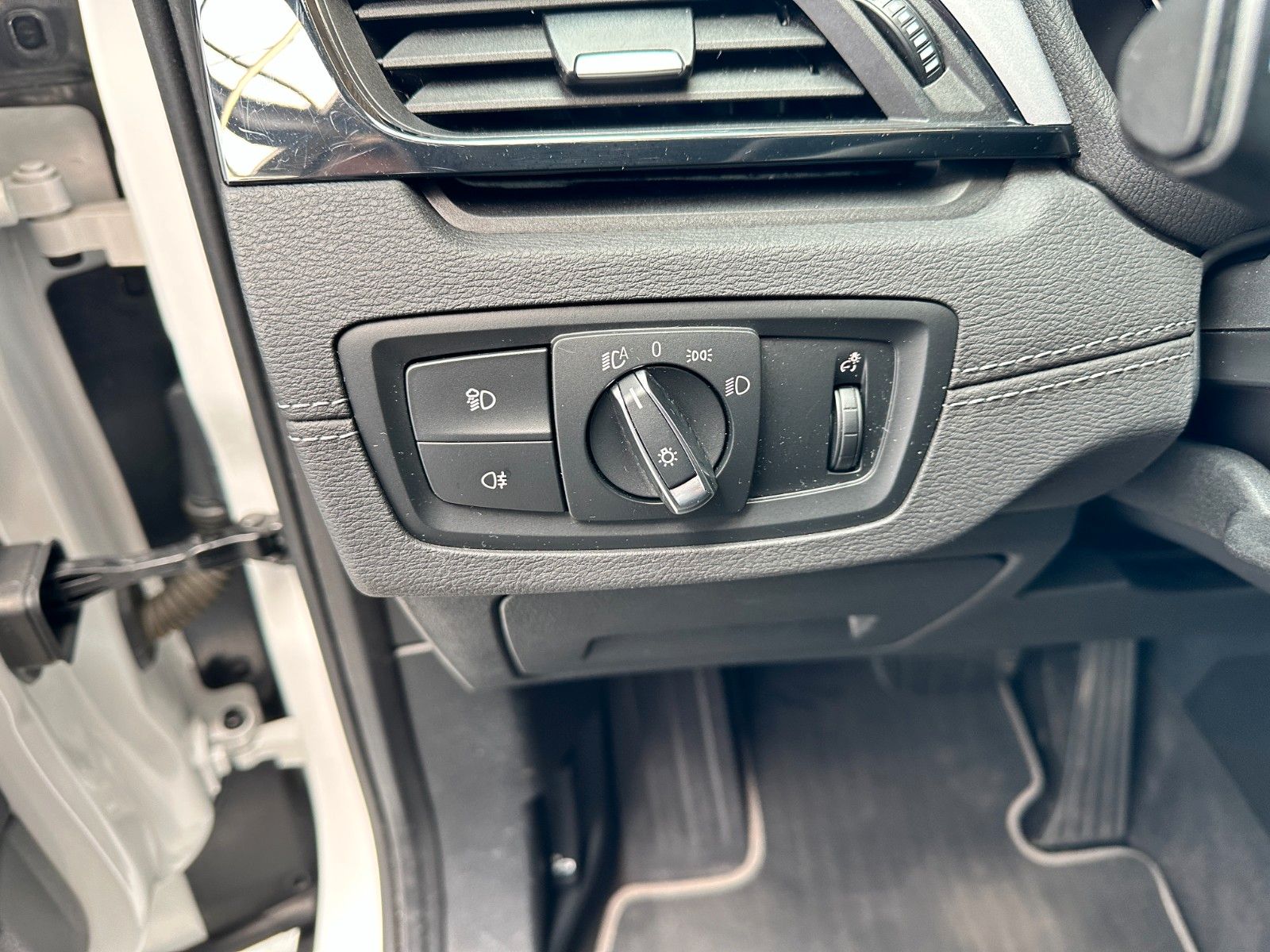 pirkite Lietuvoje BMW X2 sDrive18i Benzin Aut | Navi Cam LED | 1.Hand | nuotrauka №9 | Unis.lt