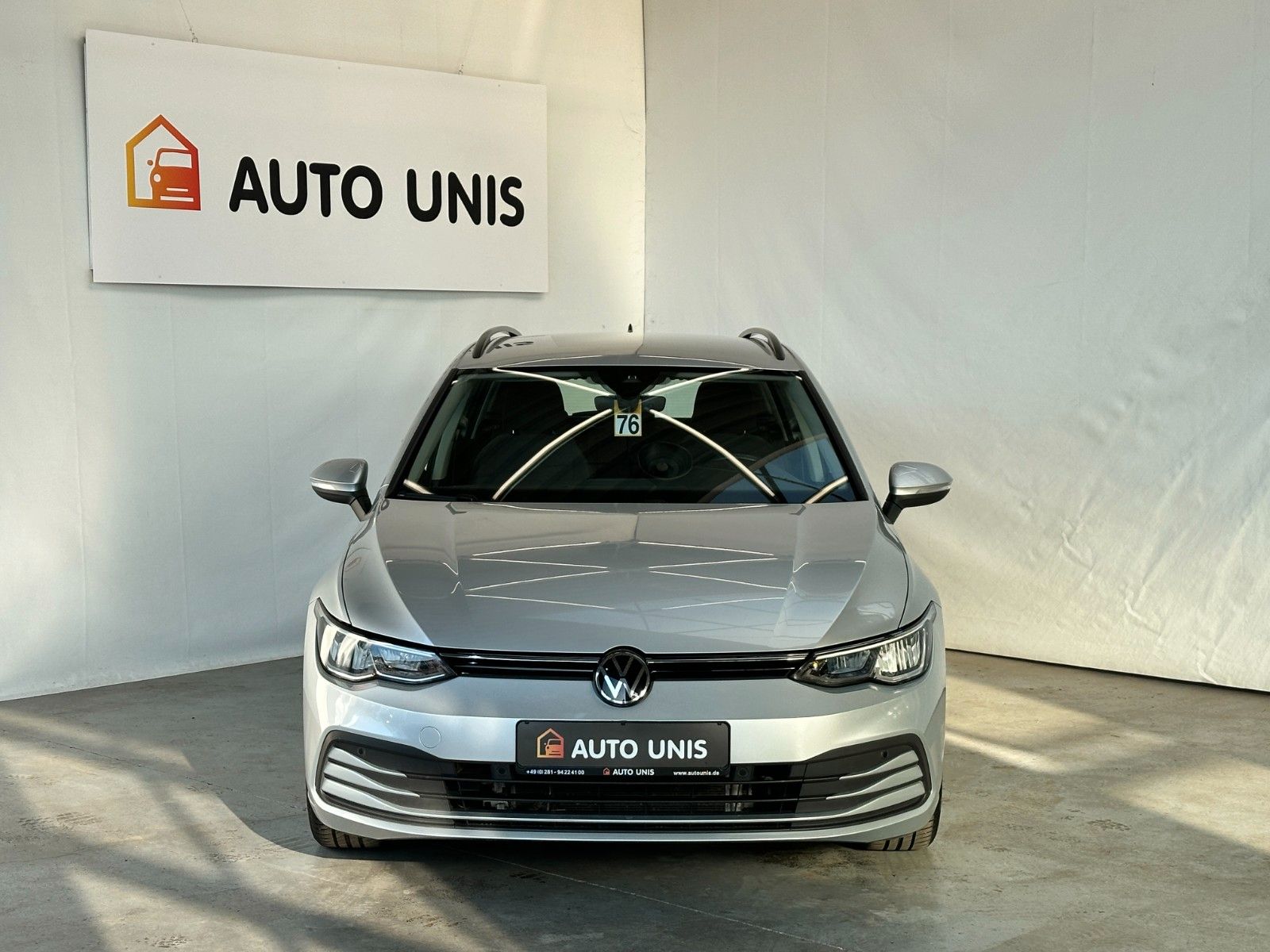 Купить Volkswagen Golf VIII Variant Active TGI в Литве | фото №2 | Unis.lt