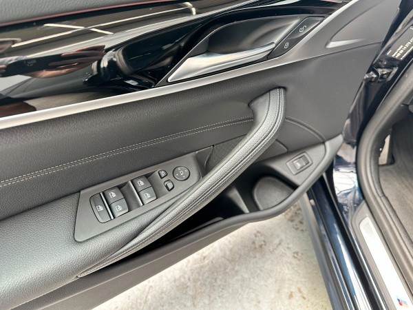 pirkite Lietuvoje BMW 530 d Touring xDrive M Sport Shadow Line | nuotrauka №8 | Unis.lt