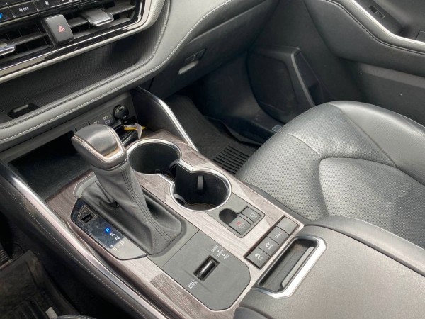 pirkite Lietuvoje Toyota Highlander Hybrid E-CVT AWD-I | nuotrauka №14 | Unis.lt