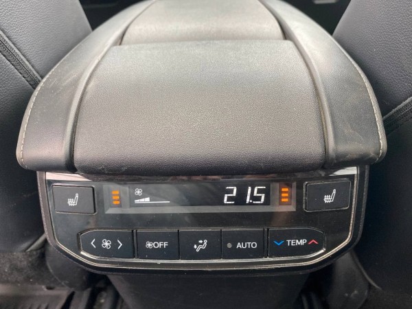 pirkite Lietuvoje Toyota Highlander Hybrid E-CVT AWD-I | nuotrauka №17 | Unis.lt