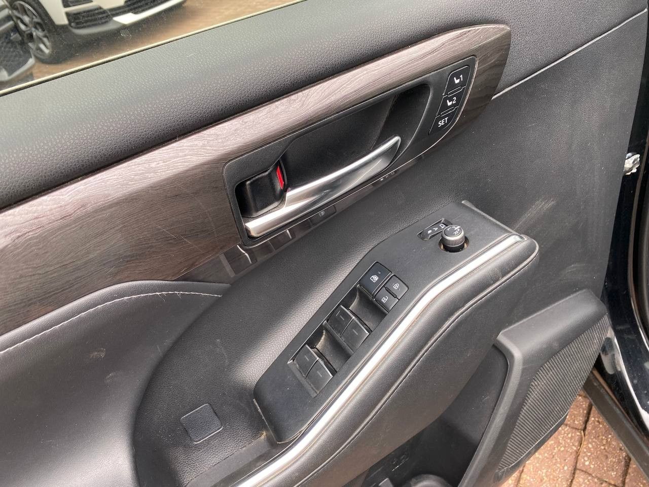 pirkite Lietuvoje Toyota Highlander Hybrid E-CVT AWD-I | nuotrauka №9 | Unis.lt