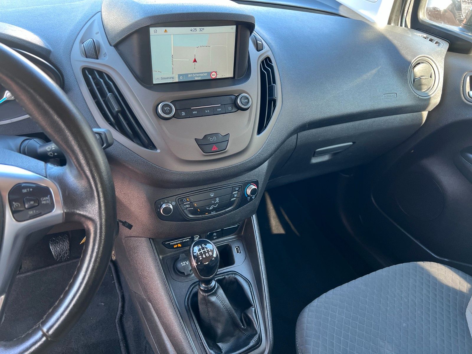 pirkite Lietuvoje Ford Tourneo Courier 1.5 Diesel | Cam Navi | 1.Hand | nuotrauka №19 | Unis.lt