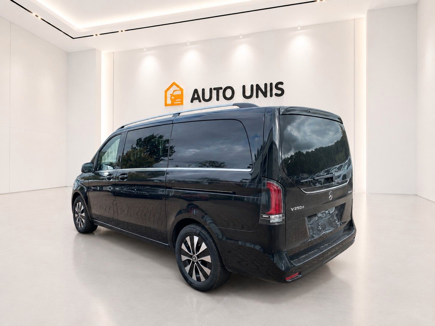 pirkite Lietuvoje Mercedes-Benz V 250 d 4MATIC lang AVANTGARDE | nuotrauka №4 | Unis.lt