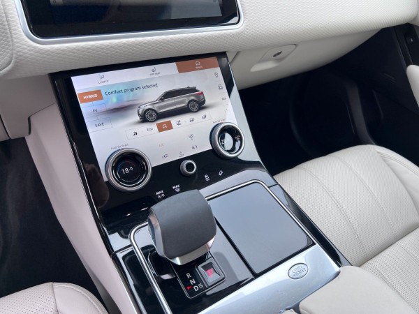 Buy Land Rover Range Rover Velar P400e | Plug-in | ACC | AWD Lithuania | img №20 | Unis.lt