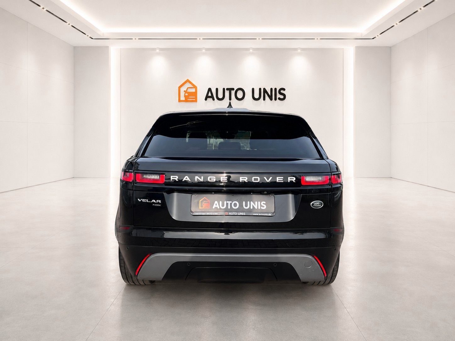 Buy Land Rover Range Rover Velar P400e | Plug-in | ACC | AWD Lithuania | img №5 | Unis.lt