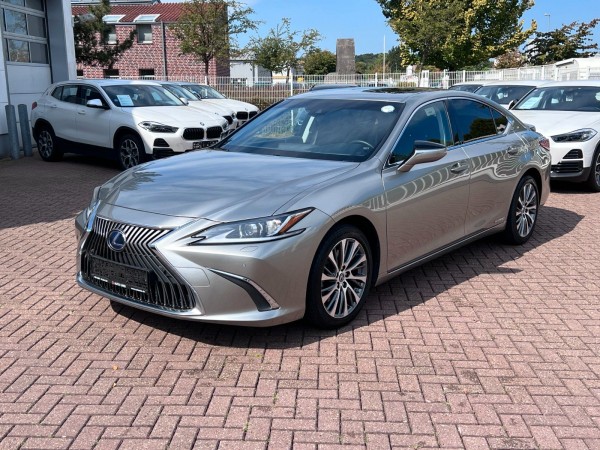 Купить Lexus 300H HEV EXPLORE LINE в Литве | фото №1 | Unis.lt