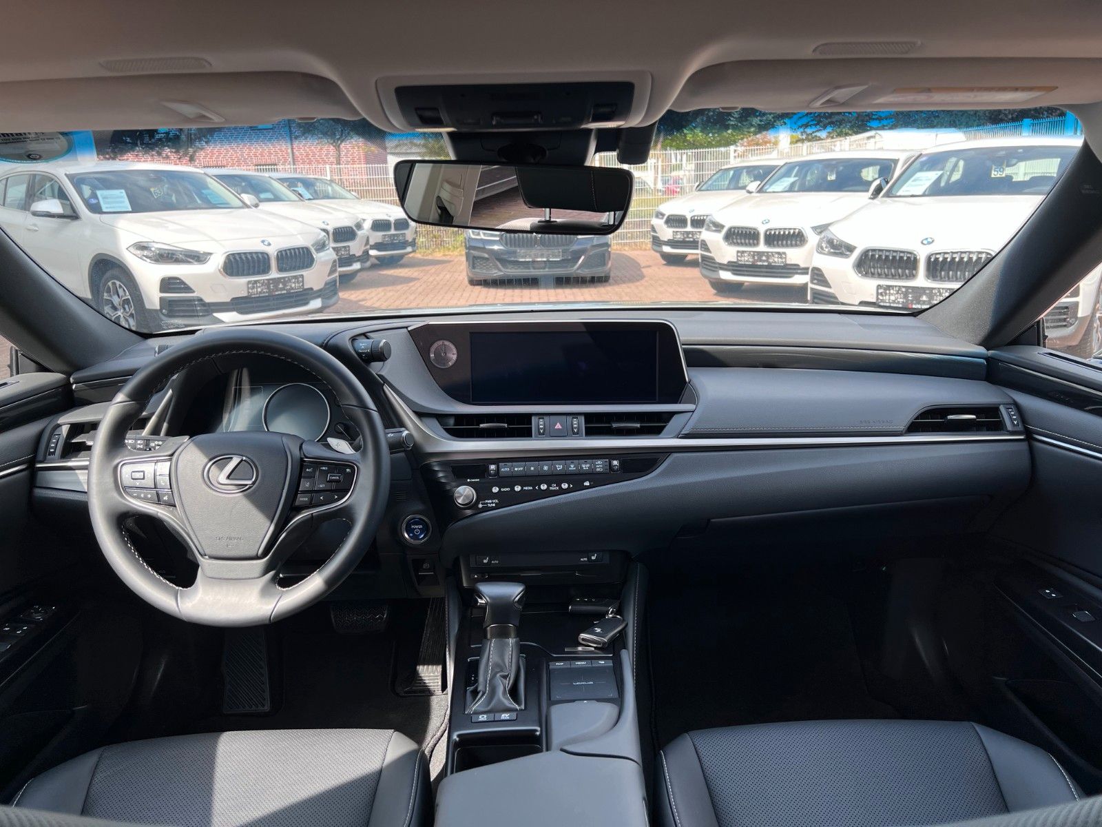 Купить Lexus 300H HEV EXPLORE LINE в Литве | фото №12 | Unis.lt