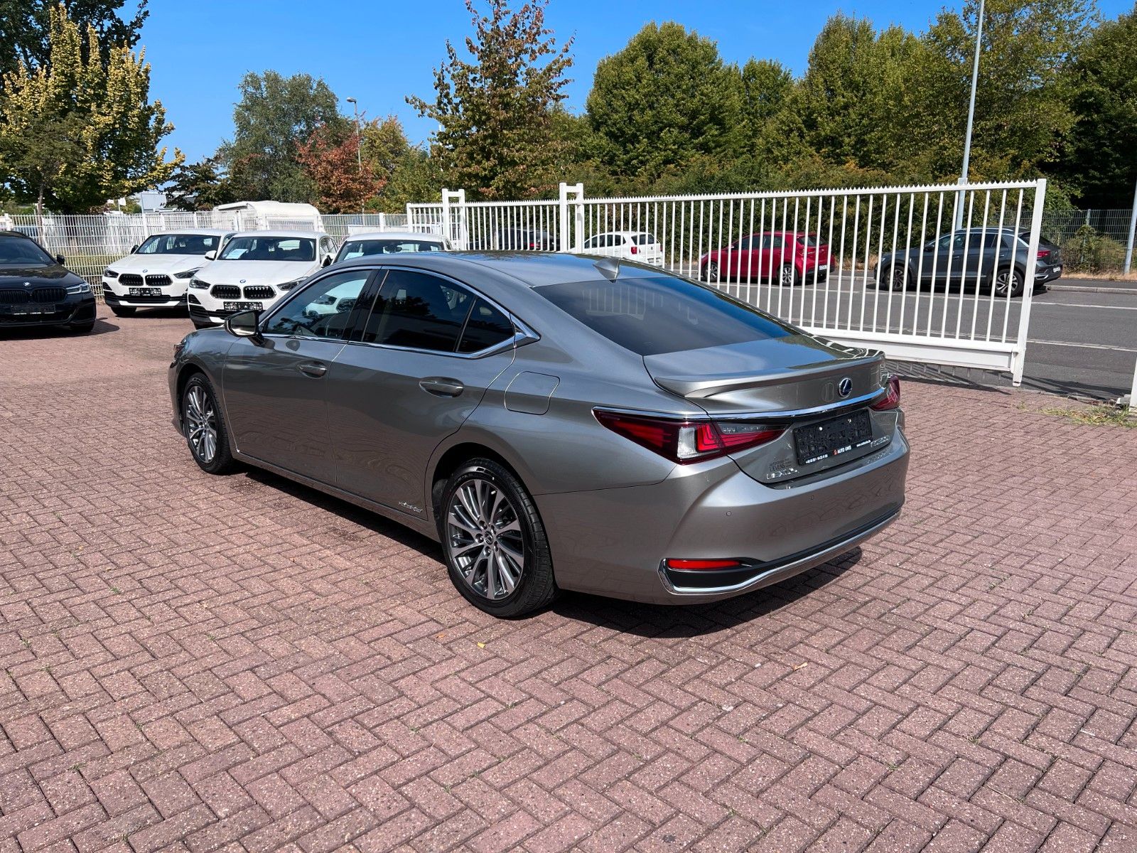 Купить Lexus 300H HEV EXPLORE LINE в Литве | фото №4 | Unis.lt