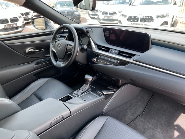 Купить Lexus 300H HEV EXPLORE LINE в Литве | фото №34 | Unis.lt