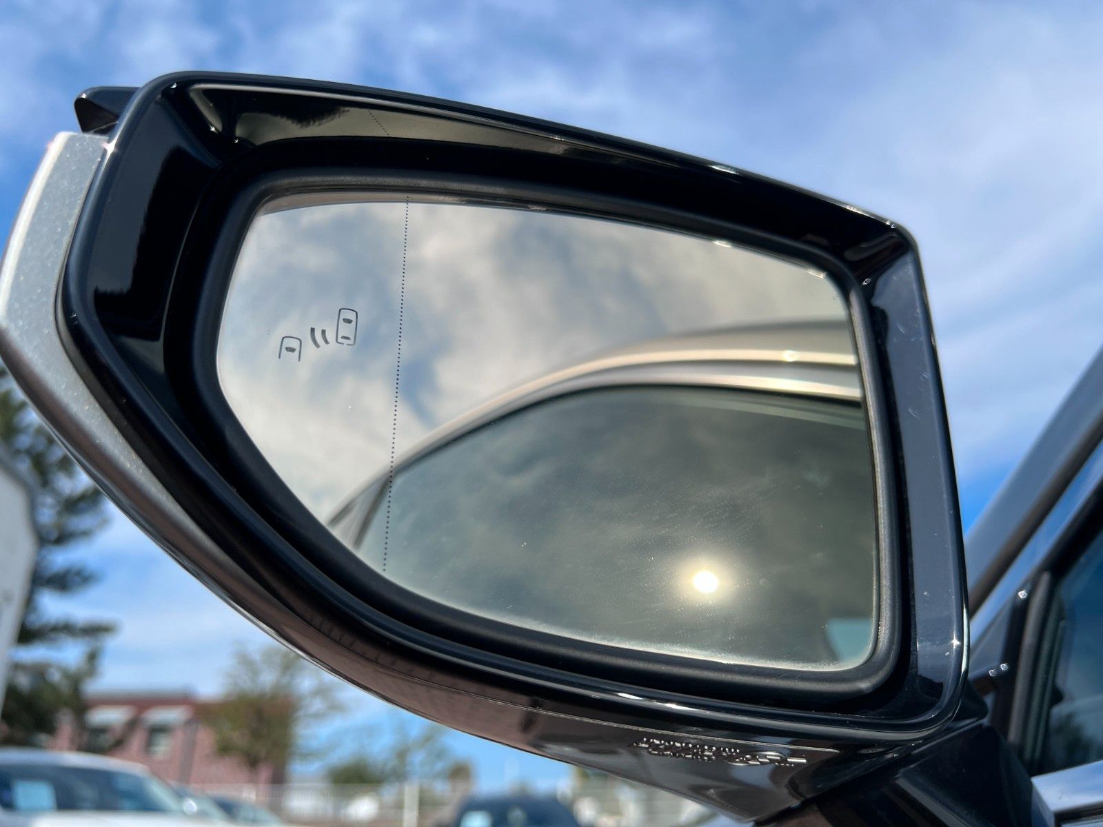 Купить Lexus 300H HEV EXPLORE LINE в Литве | фото №35 | Unis.lt