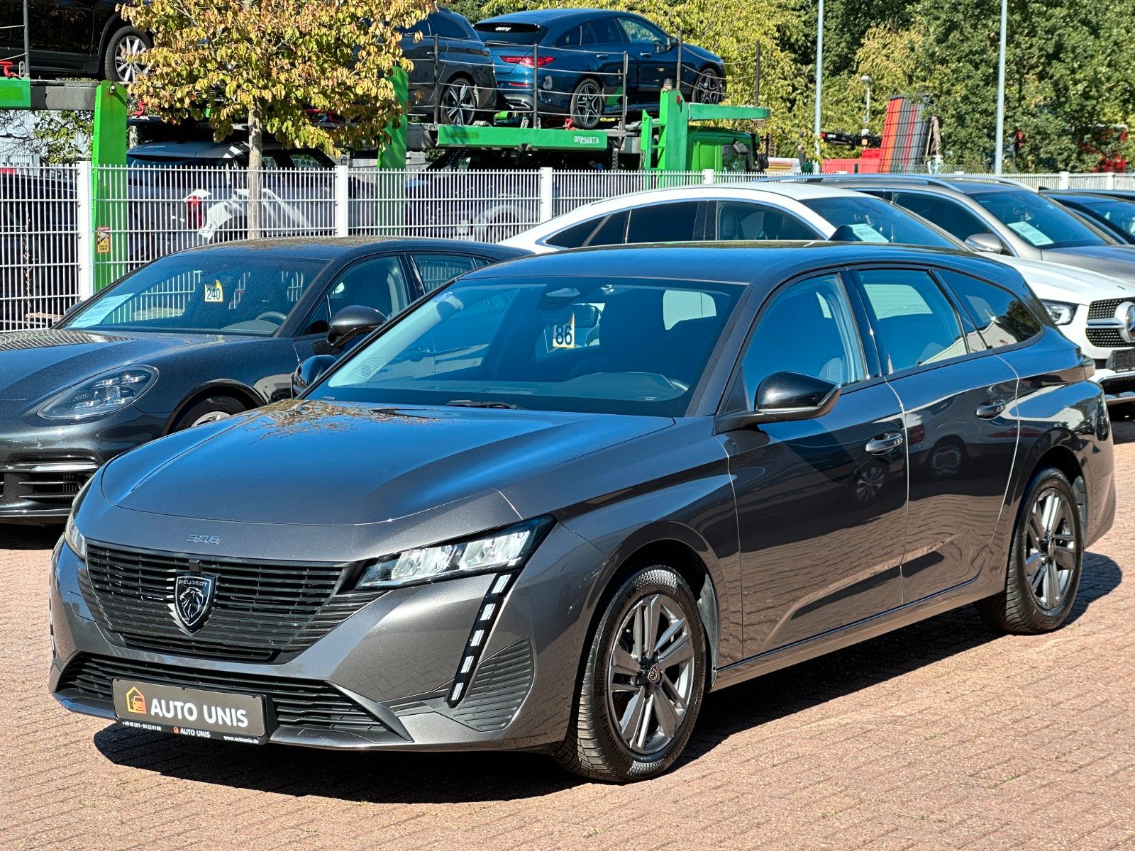 Купить Peugeot 308 SW Led Navi Scheckheft  1.Hand в Литве | фото №1 | Unis.lt