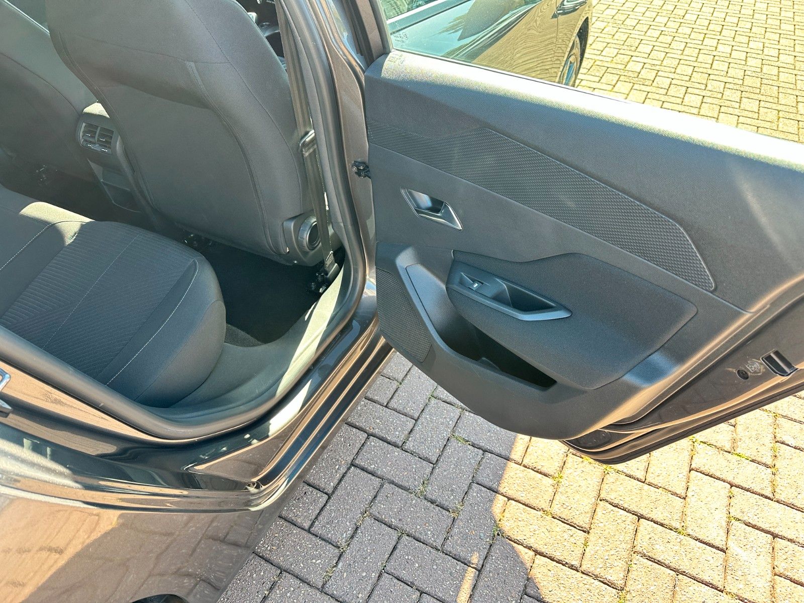 Купить Peugeot 308 SW Led Navi Scheckheft  1.Hand в Литве | фото №17 | Unis.lt