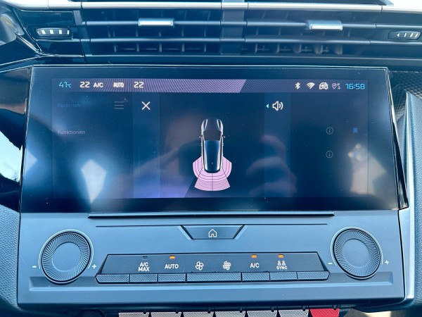 Купить Peugeot 308 SW Led Navi Scheckheft  1.Hand в Литве | фото №25 | Unis.lt
