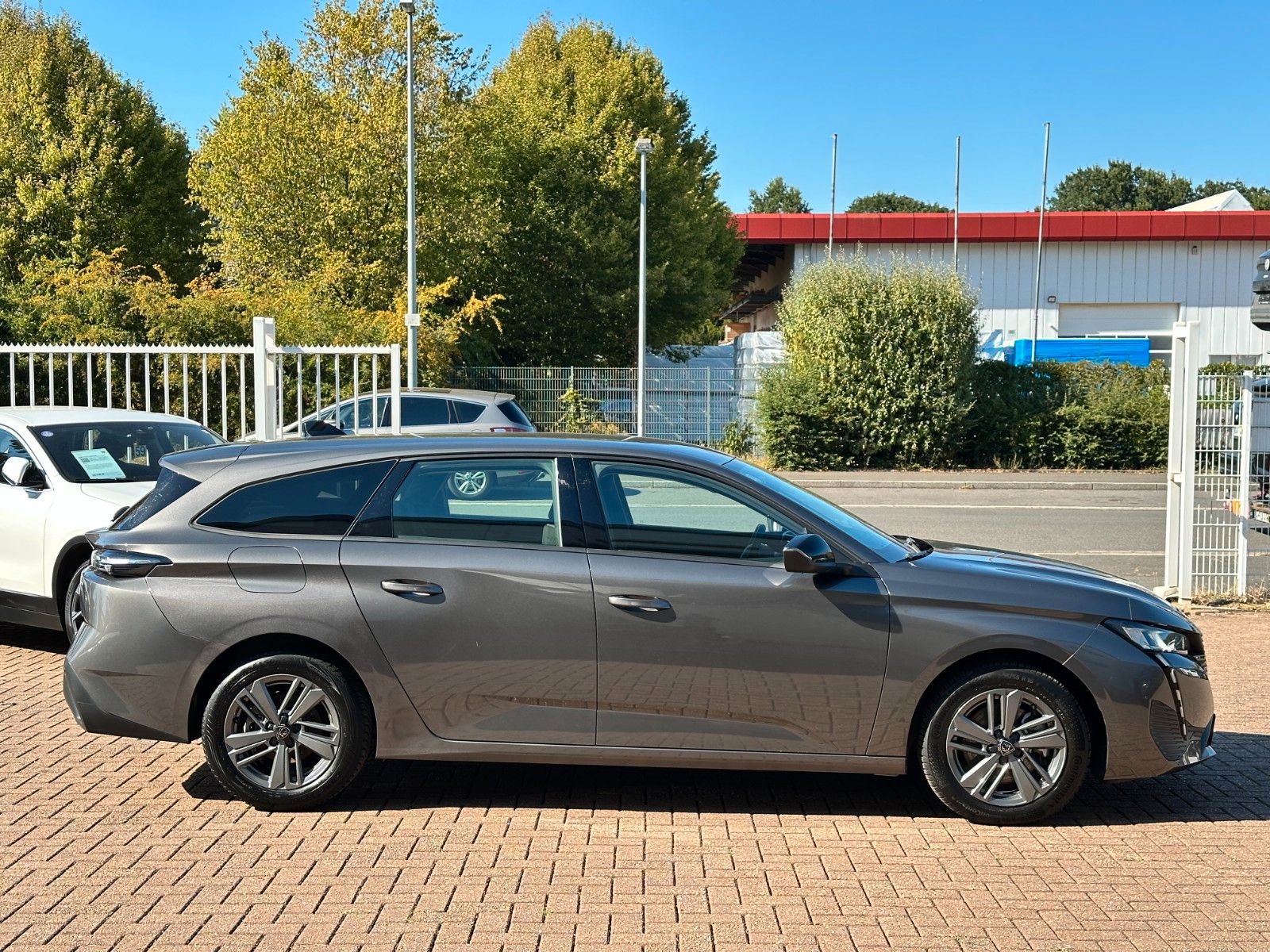 Купить Peugeot 308 SW Led Navi Scheckheft  1.Hand в Литве | фото №7 | Unis.lt
