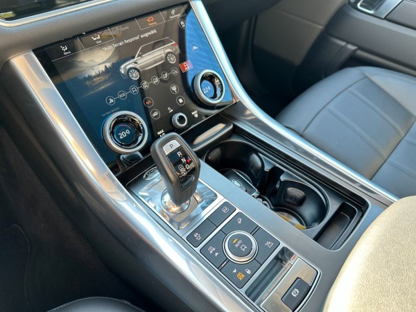 Купить Land Rover Range Rover Sport P400e SE Plug-in Pano 1.Hand в Литве | фото №17 | Unis.lt