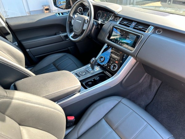 Купить Land Rover Range Rover Sport P400e SE Plug-in Pano 1.Hand в Литве | фото №30 | Unis.lt