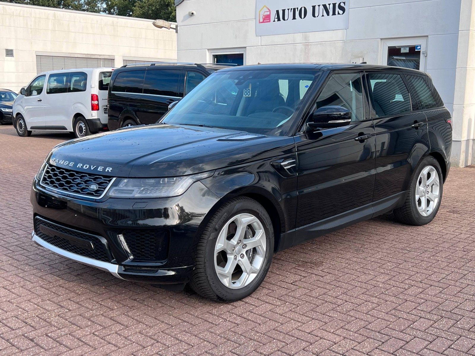 pirkite Lietuvoje Land Rover Range Rover Sport P400e SE Plug-in Pano 1.Hand | nuotrauka №1 | Unis.lt