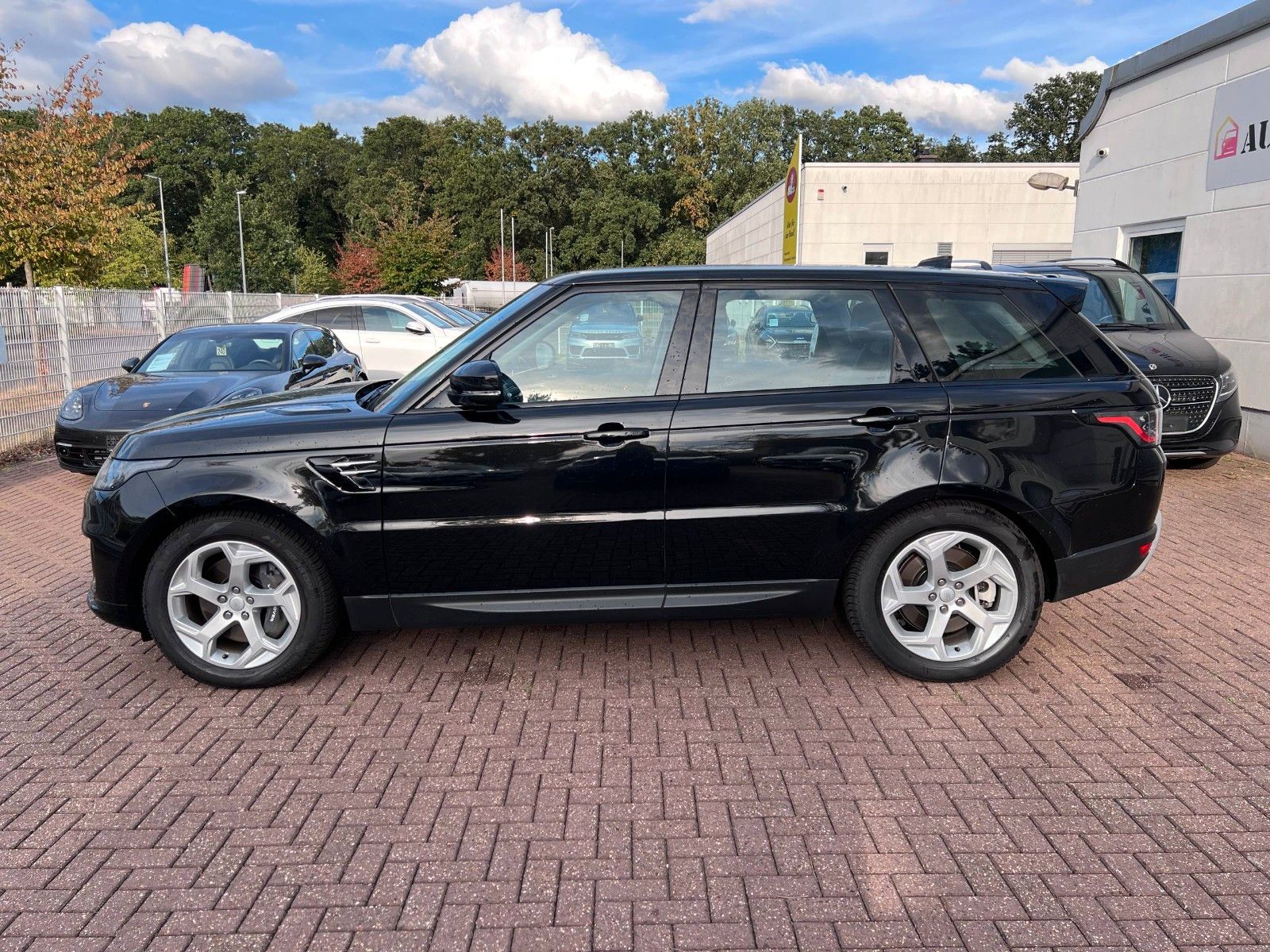 pirkite Lietuvoje Land Rover Range Rover Sport P400e SE Plug-in Pano 1.Hand | nuotrauka №2 | Unis.lt