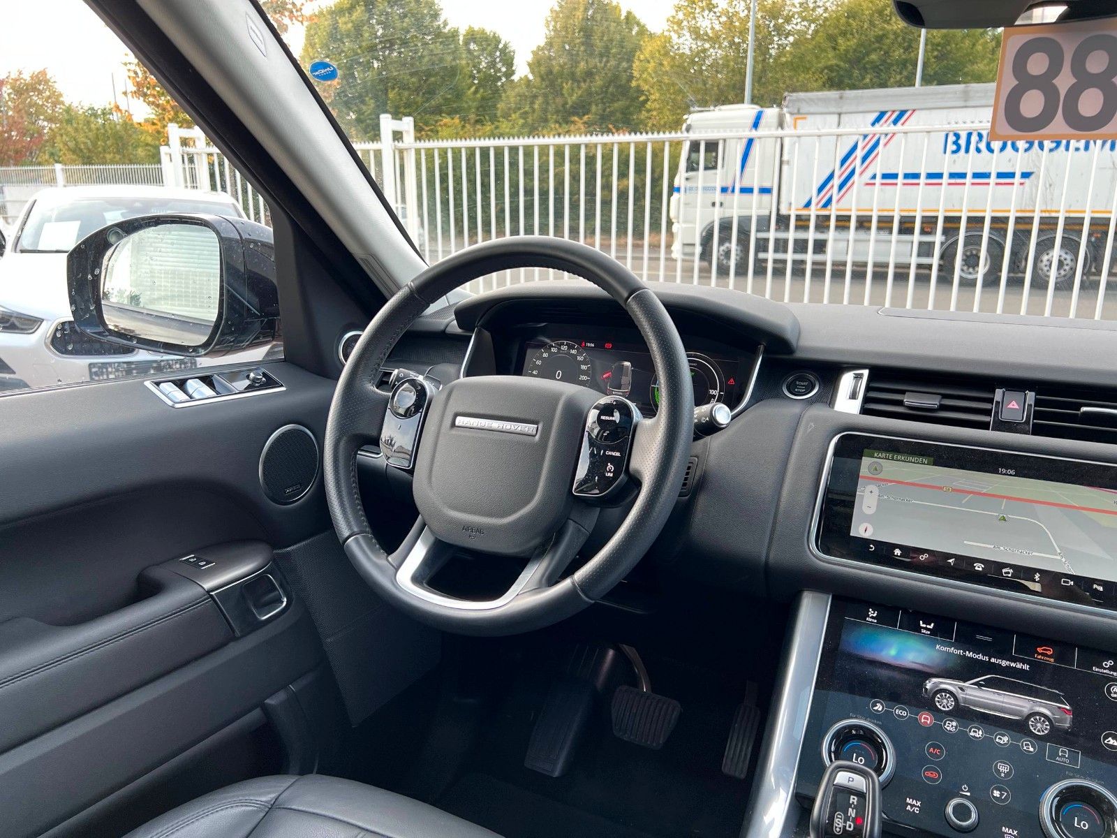 pirkite Lietuvoje Land Rover Range Rover Sport P400e SE Plug-in Pano 1.Hand | nuotrauka №19 | Unis.lt