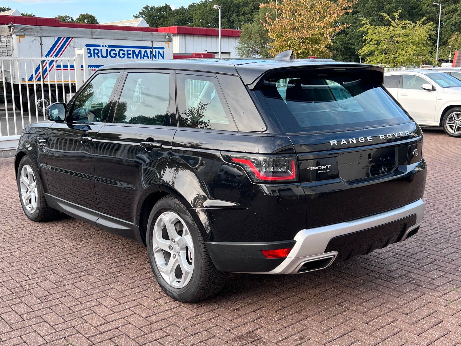 pirkite Lietuvoje Land Rover Range Rover Sport P400e SE Plug-in Pano 1.Hand | nuotrauka №3 | Unis.lt