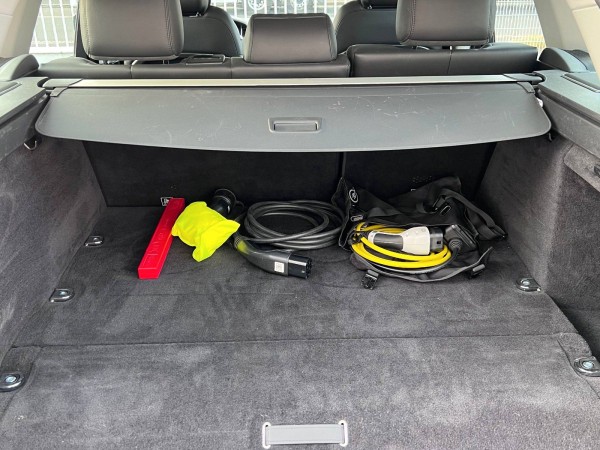 pirkite Lietuvoje Land Rover Range Rover Sport P400e SE Plug-in Pano 1.Hand | nuotrauka №30 | Unis.lt