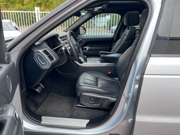 Купить Land Rover Range Rover Sport HSE Dynamic Hybrid в Литве | фото №12 | Unis.lt
