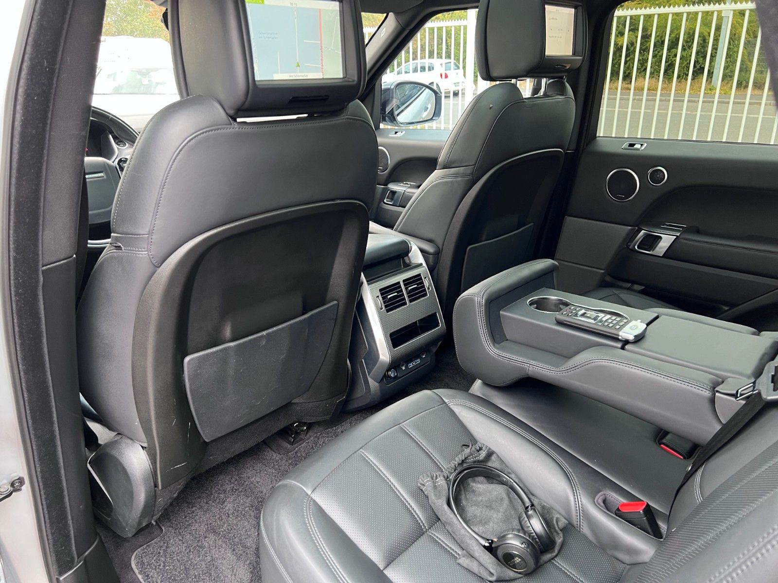Купить Land Rover Range Rover Sport HSE Dynamic Hybrid в Литве | фото №24 | Unis.lt