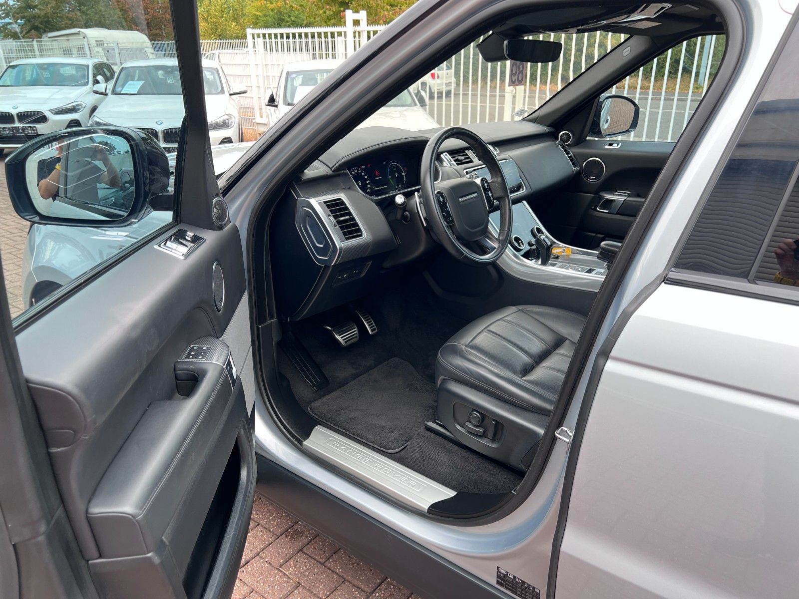 Купить Land Rover Range Rover Sport HSE Dynamic Hybrid в Литве | фото №9 | Unis.lt