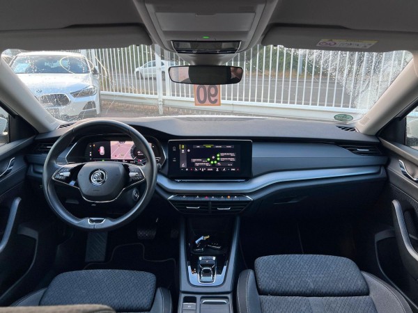 Buy Skoda Octavia CNG Combi Navi Massage | 1.Hand Lithuania | img №11 | Unis.lt