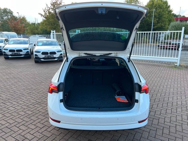 Buy Skoda Octavia CNG Combi Navi Massage | 1.Hand Lithuania | img №27 | Unis.lt
