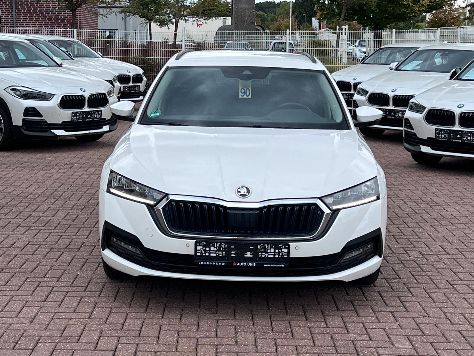 Купить Skoda Octavia CNG G-TEC Combi Navi Massage | 1.Hand в Литве | фото №2 | Unis.lt