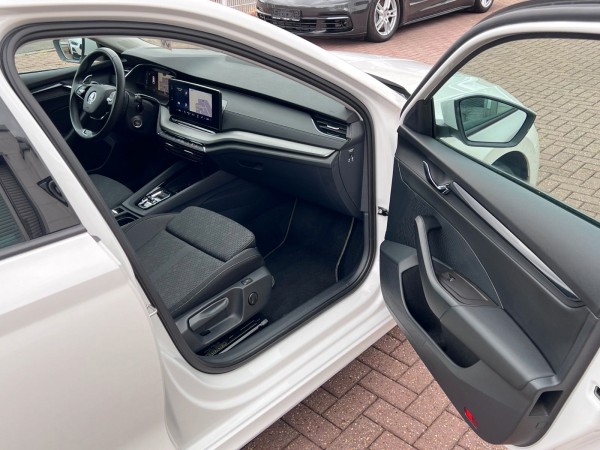 Купить Skoda Octavia CNG G-TEC Combi Navi Massage | 1.Hand в Литве | фото №29 | Unis.lt