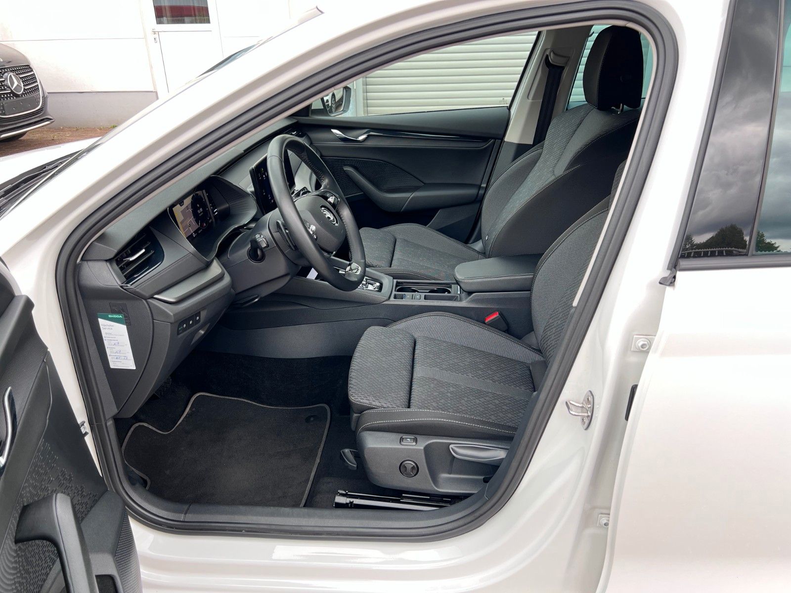 Купить Skoda Octavia CNG G-TEC Combi Navi Massage | 1.Hand в Литве | фото №10 | Unis.lt