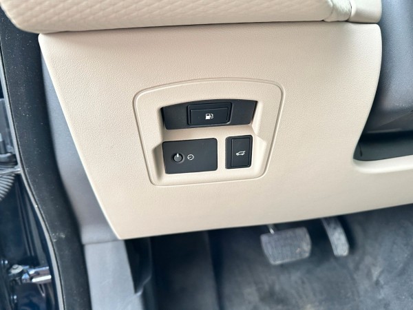 Buy Land Rover Range Rover Velar P400e Plug-in ACC 1.Hand Lithuania | img №11 | Unis.lt