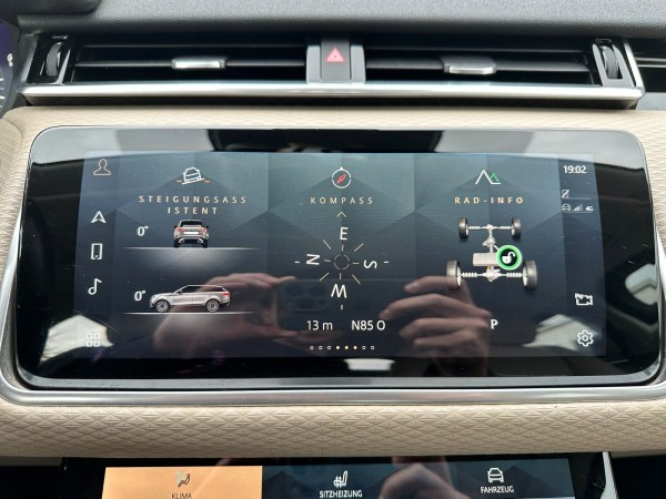 Buy Land Rover Range Rover Velar P400e Plug-in ACC 1.Hand Lithuania | img №27 | Unis.lt